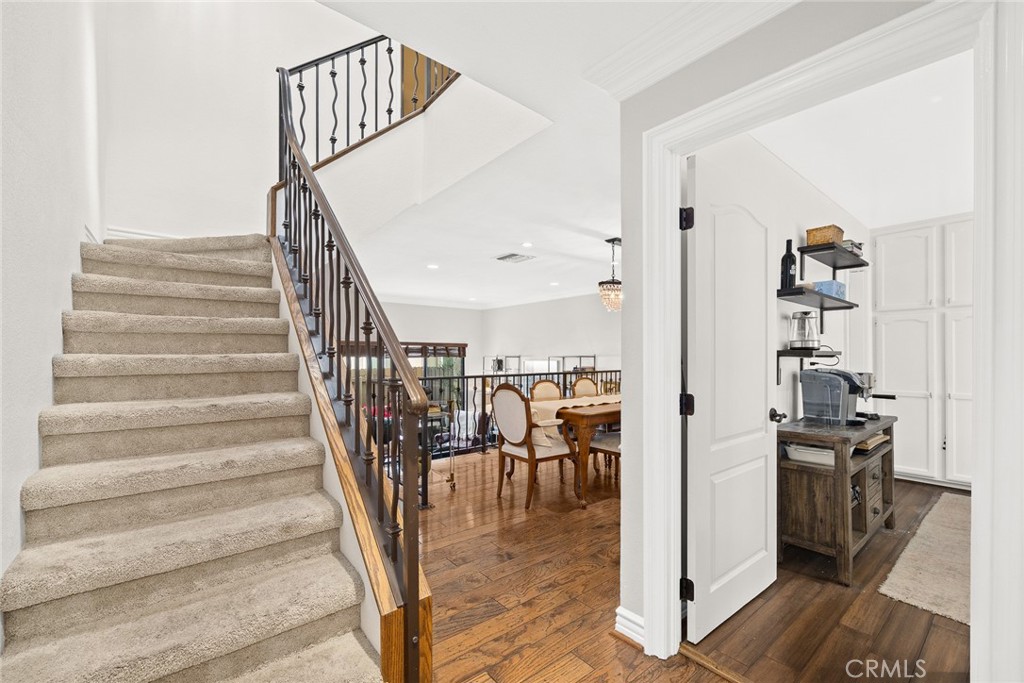 137 E Sierra Madre Boulevard E