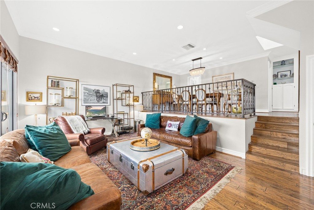 137 E Sierra Madre Boulevard E