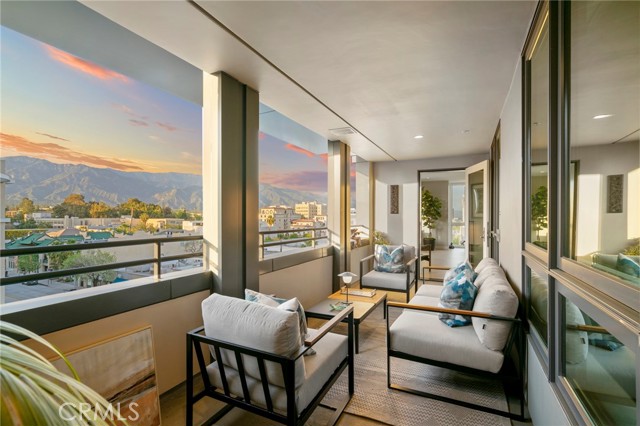 39 S Los Robles Unit: 5007