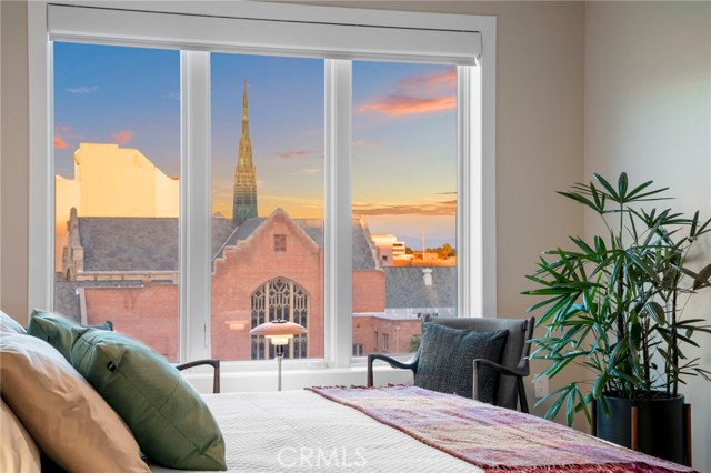 39 S Los Robles Unit: 5007