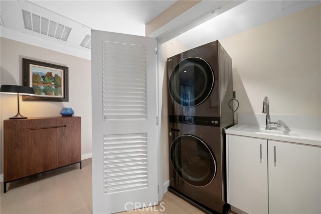 39 S Los Robles Unit: 5007