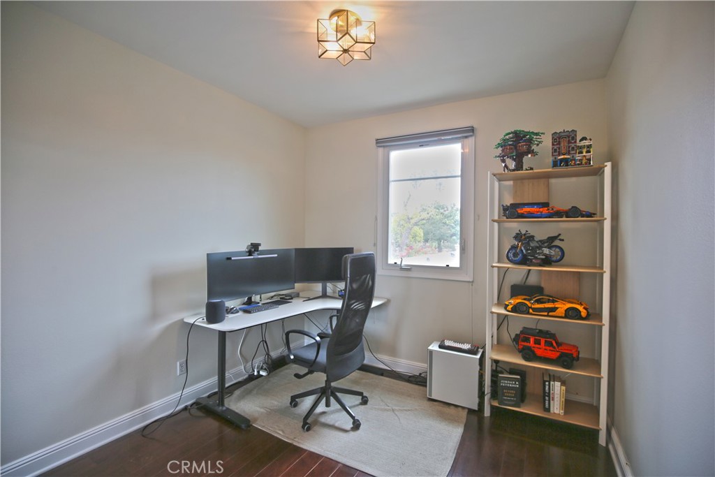 978 S Marengo Avenue 114