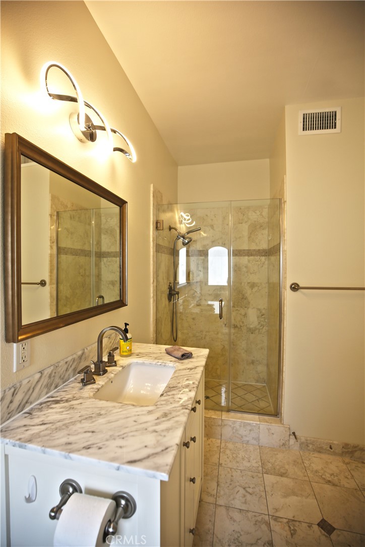 978 S Marengo Avenue 114