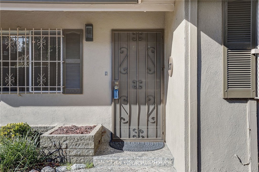 2317 Navarro Avenue
