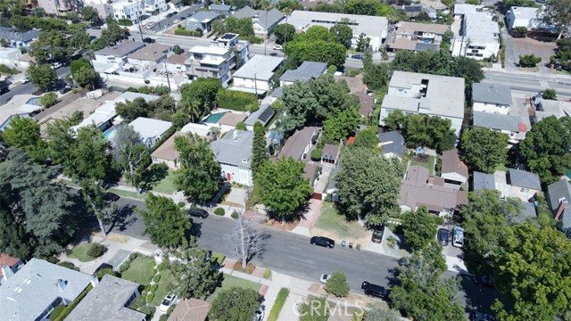 4928 Willowcrest Avenue