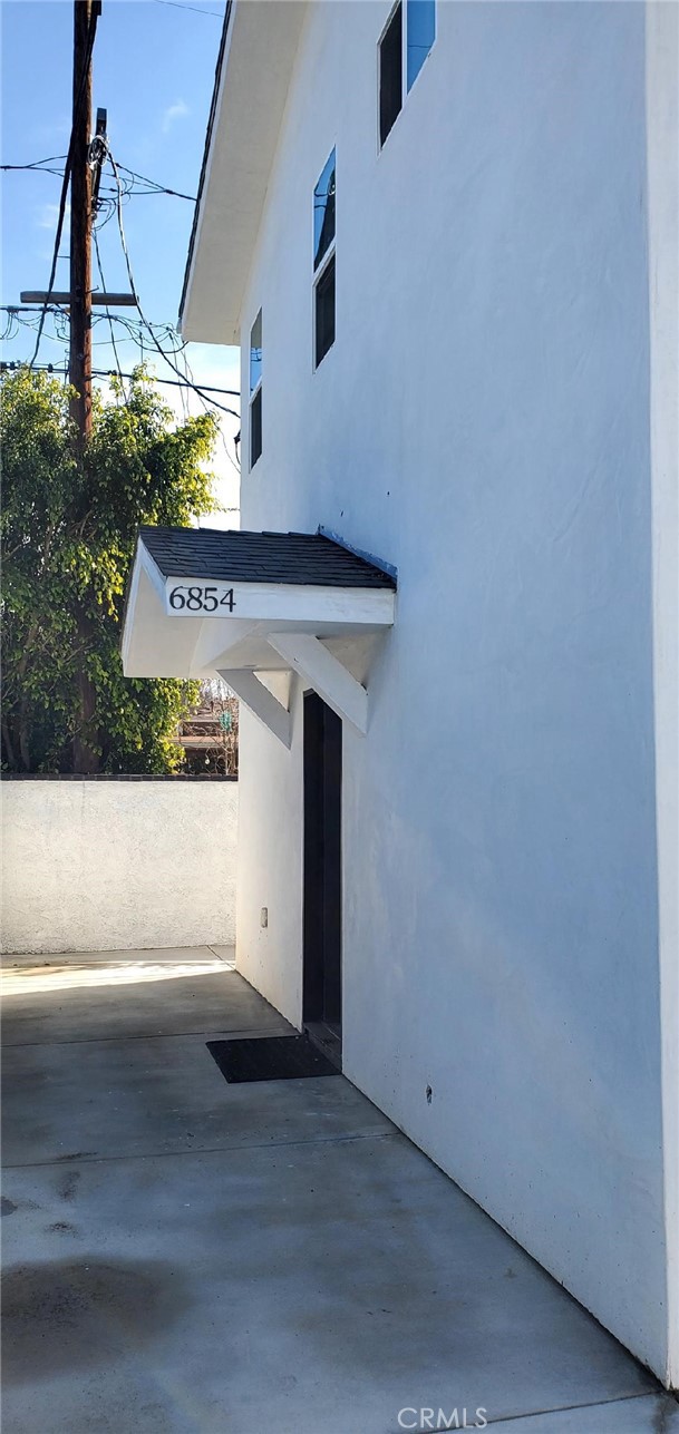 6854 Ranchito Avenue