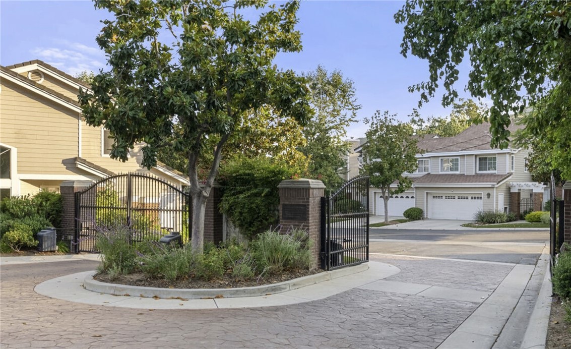 1074 Westcreek Lane
