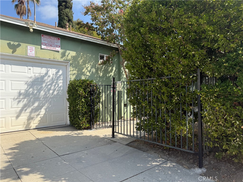 5901 woodman
