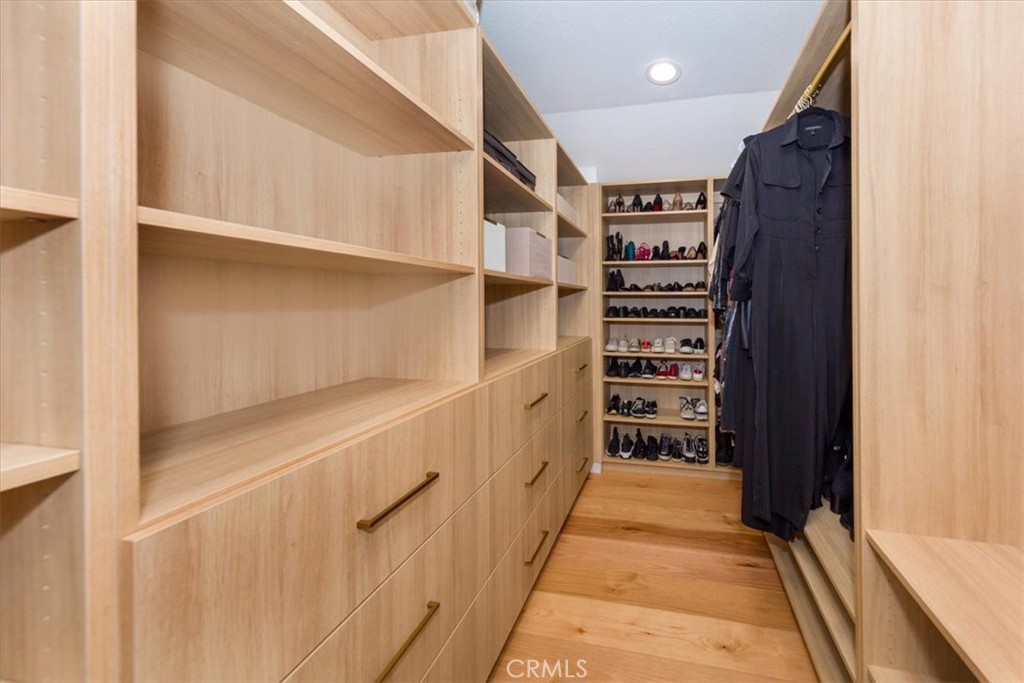 16901 Pineridge