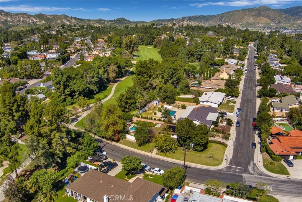 16901 Pineridge