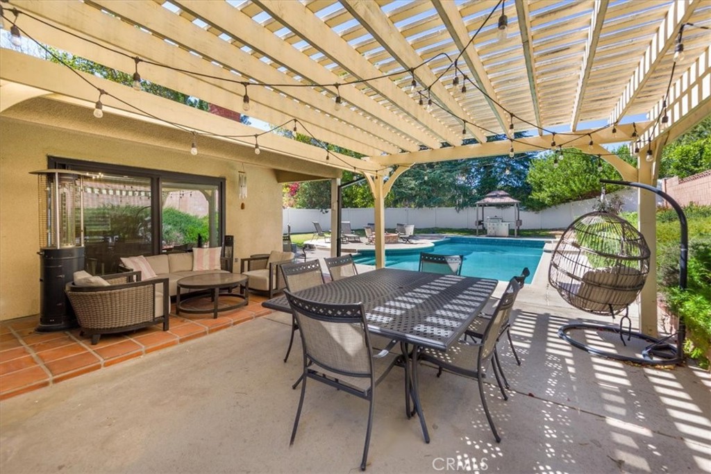 16901 Pineridge