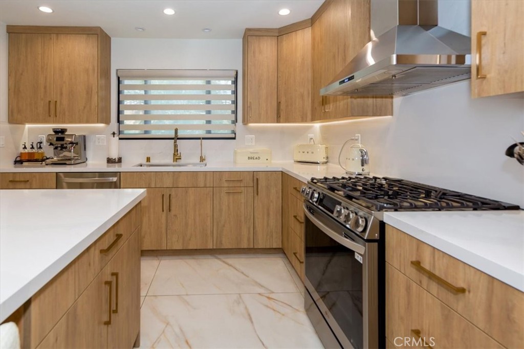16901 Pineridge