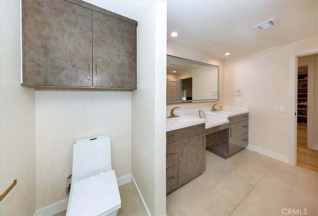 16901 Pineridge