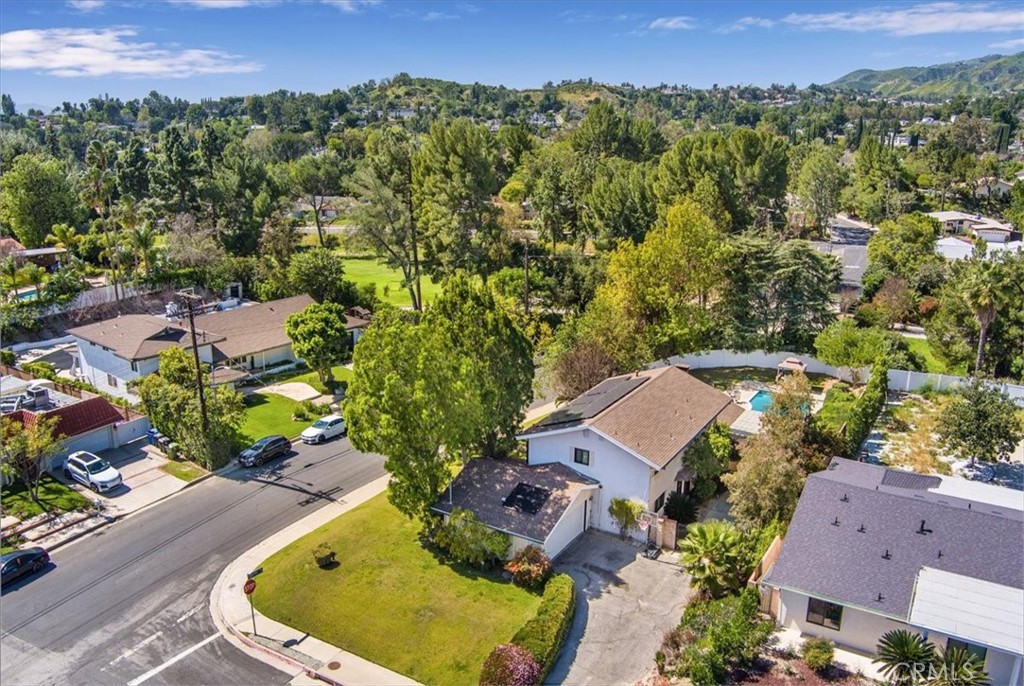 16901 Pineridge