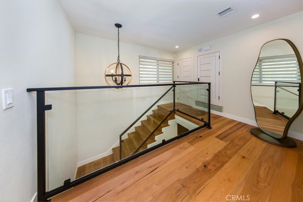 16901 Pineridge