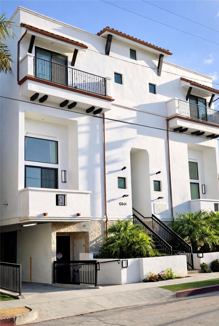 10844 Blix Street 101