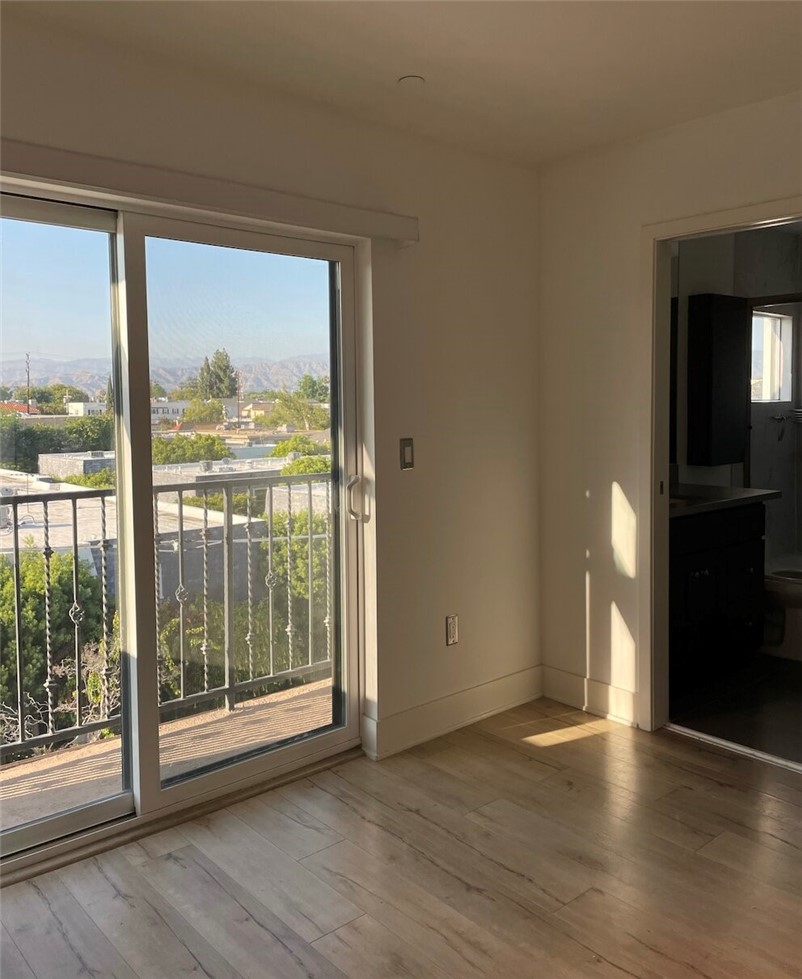 10844 Blix Street 101