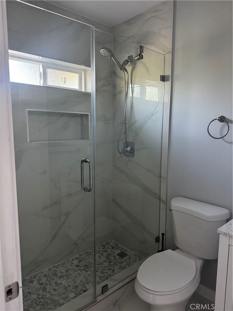 11406 Collett