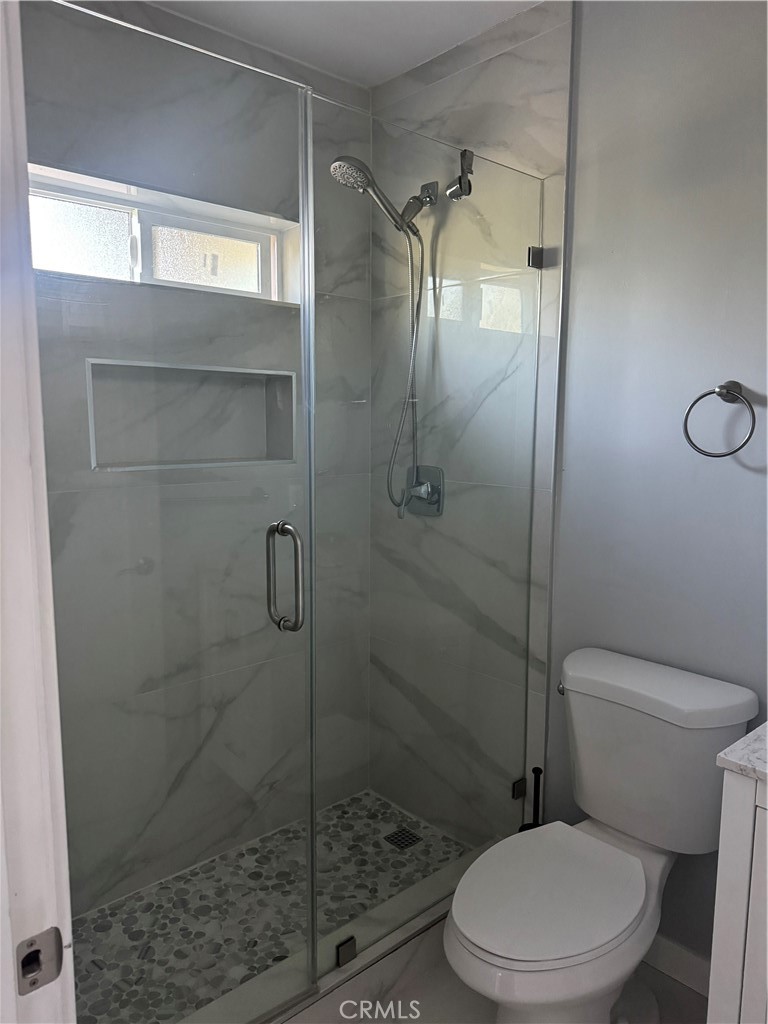 11406 Collett