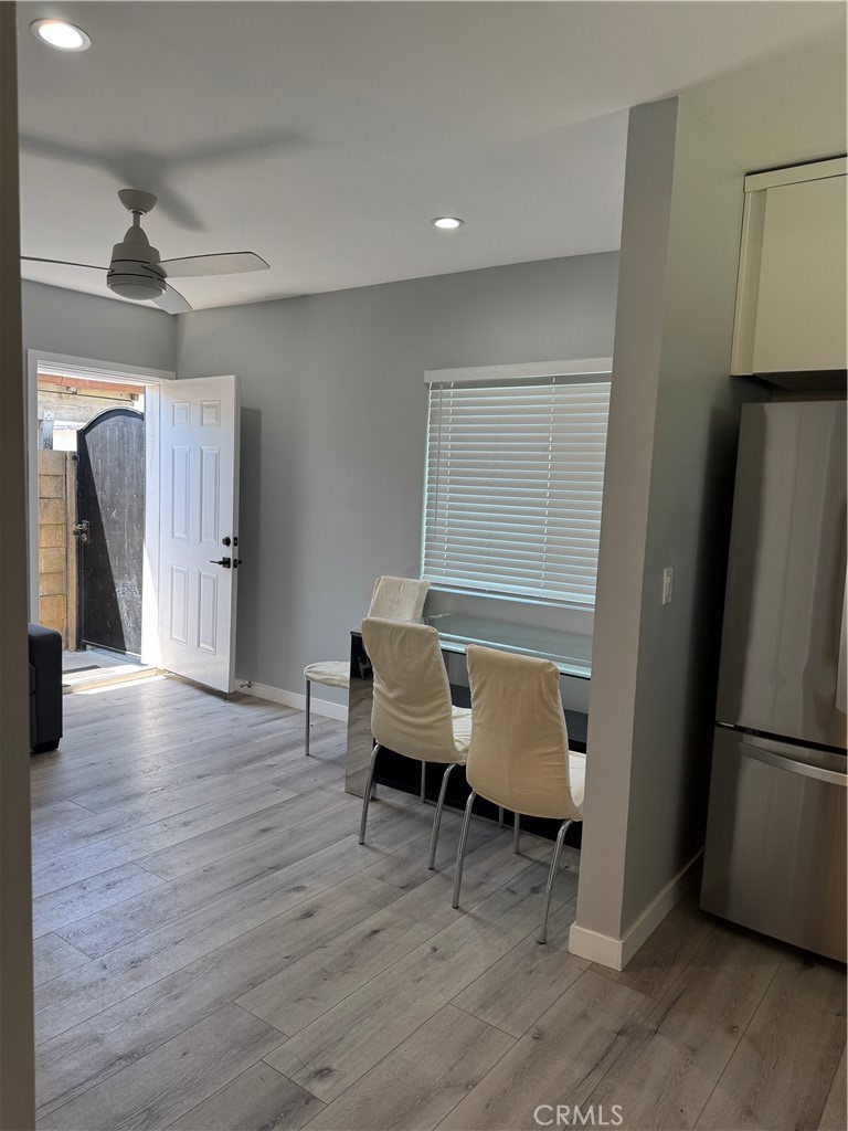11406 Collett