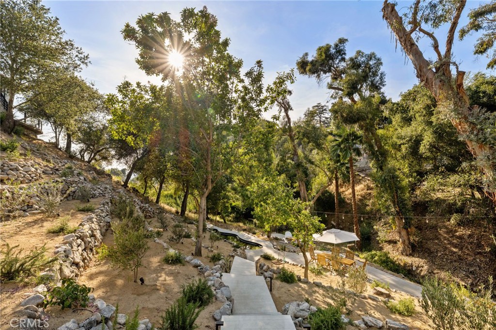 11111 Tujunga Canyon