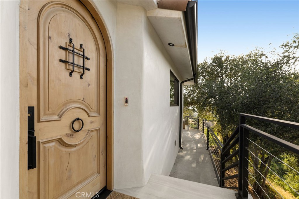 11111 Tujunga Canyon