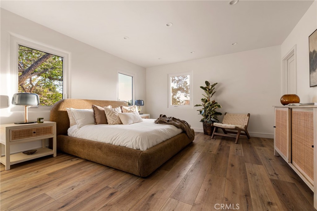11111 Tujunga Canyon
