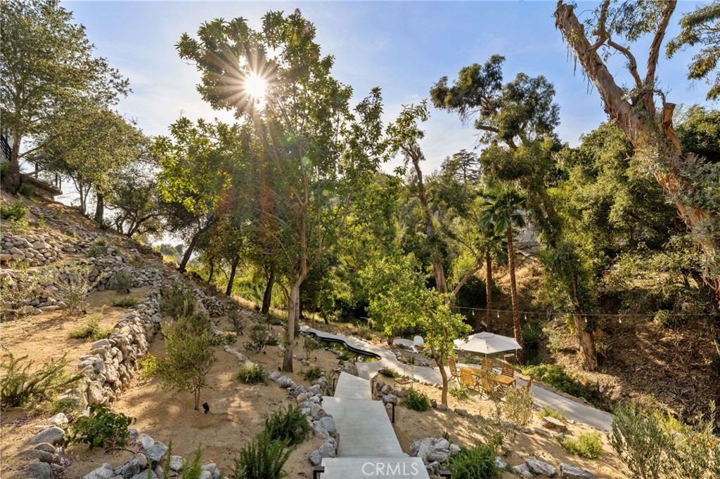 11111 Tujunga Canyon