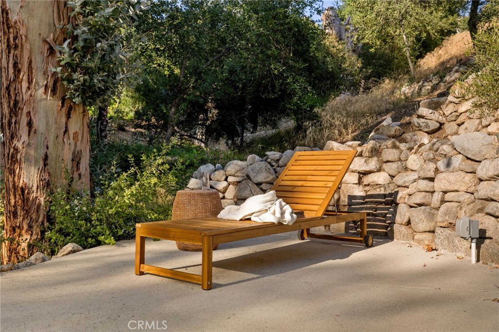 11111 Tujunga Canyon