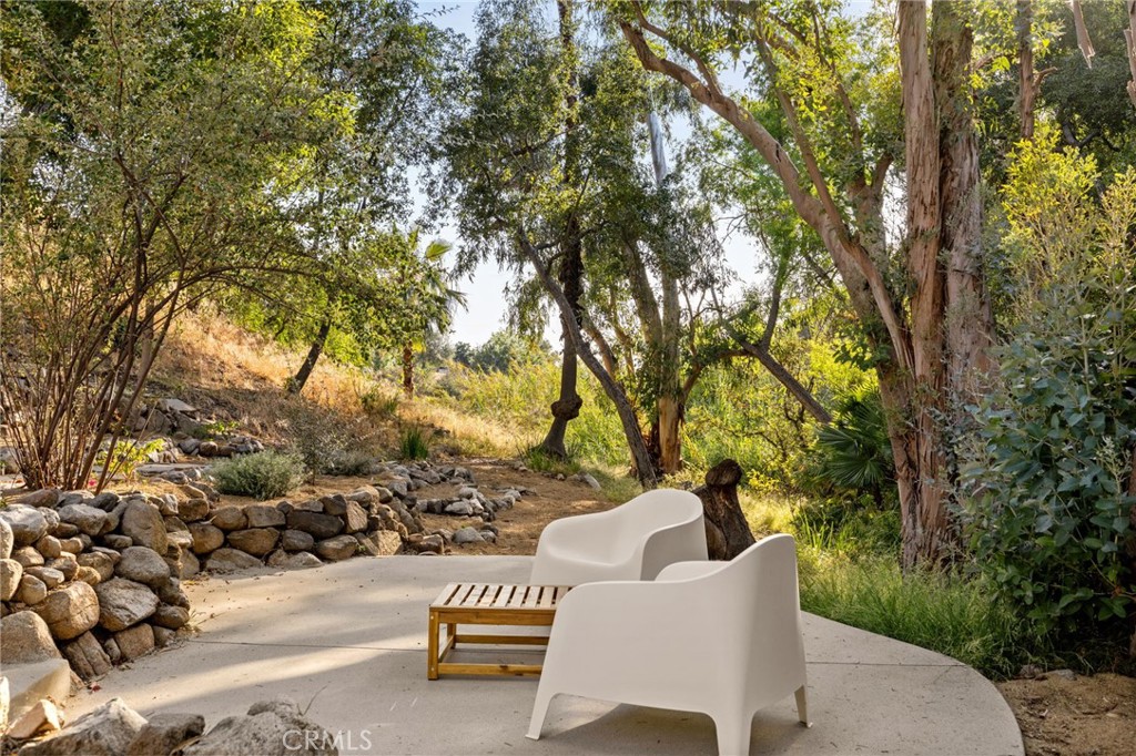 11111 Tujunga Canyon