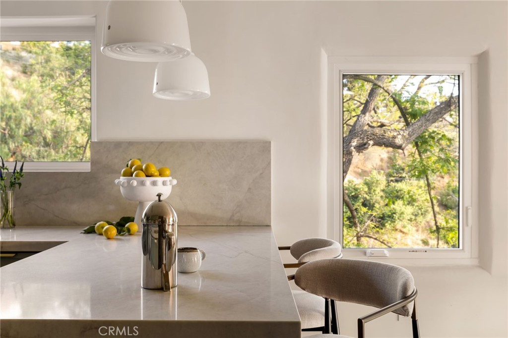 11111 Tujunga Canyon