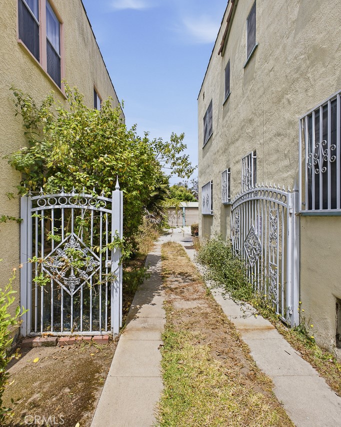 1259 S Orange Drive