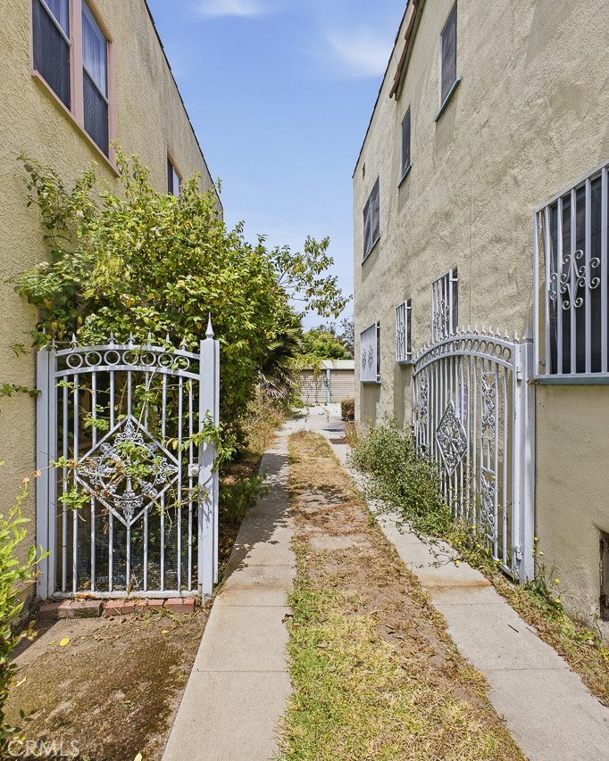 1259 S Orange Drive