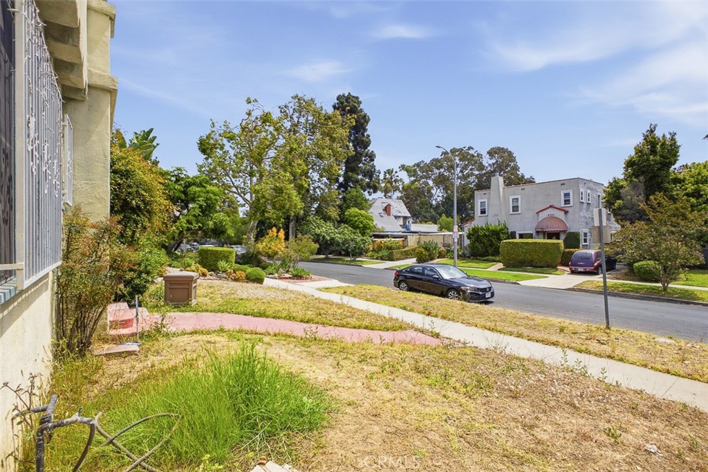 1259 S Orange Drive