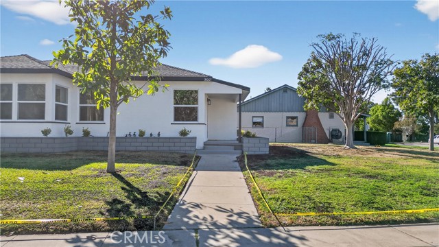 3661 N Arrowhead Ave