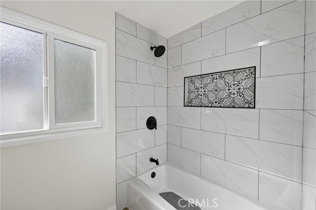 3661 N Arrowhead Ave