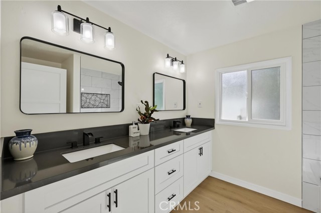 3661 N Arrowhead Ave