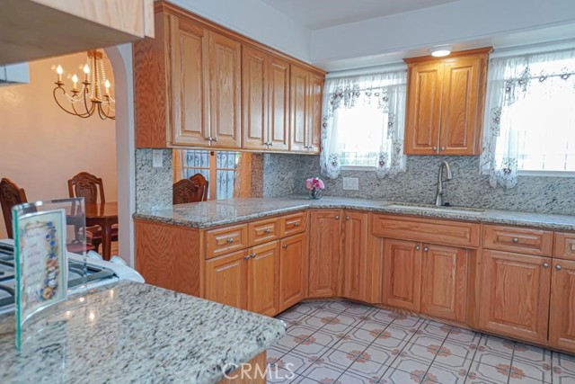 2610 W 43rd PL