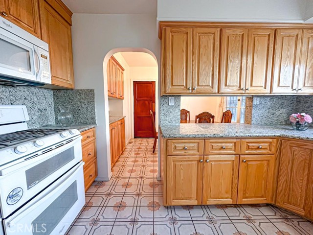 2610 W 43rd PL