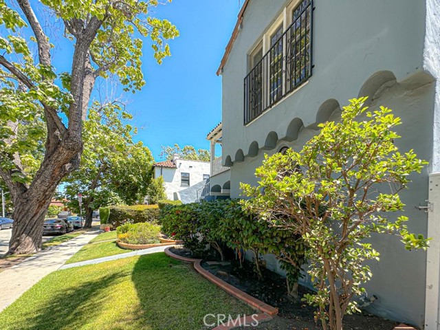 2610 W 43rd PL
