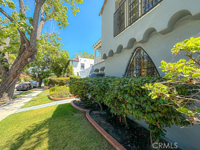 2610 W 43rd PL