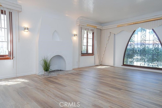2610 W 43rd PL