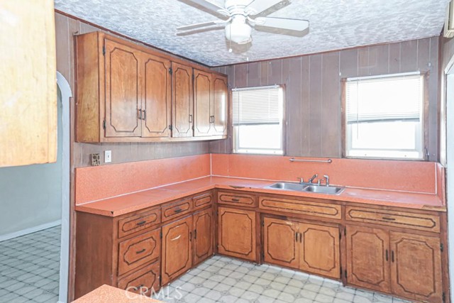 2610 W 43rd PL