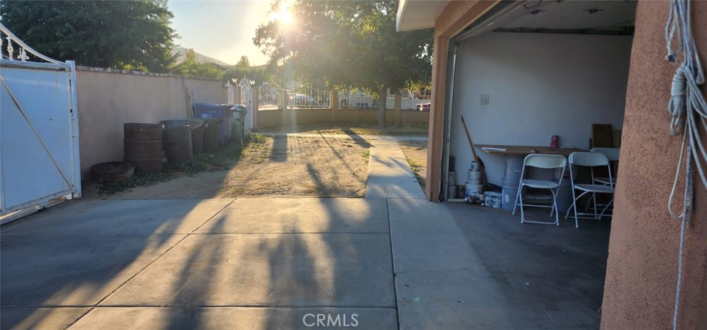 38576 Friendly Avenue