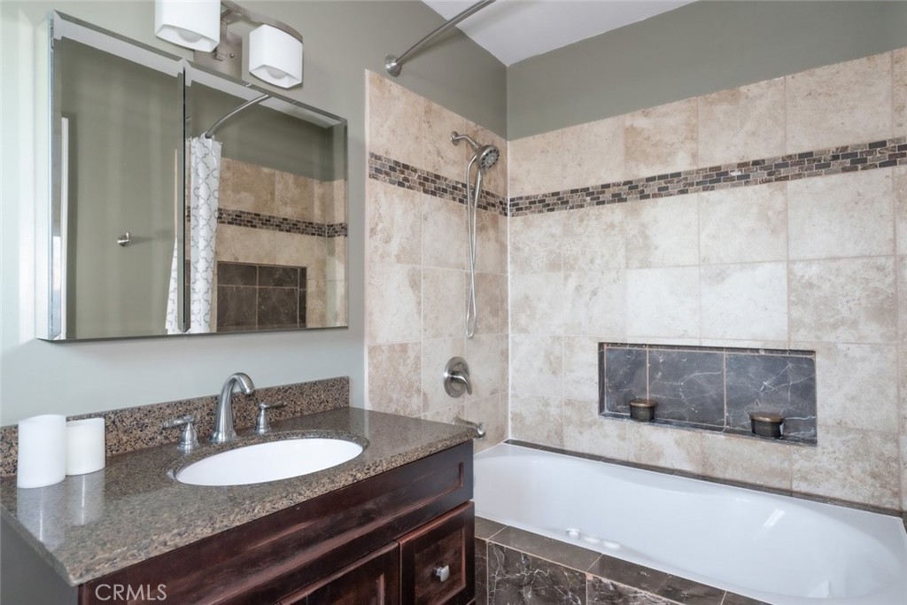 6954 Woodlake Avenue