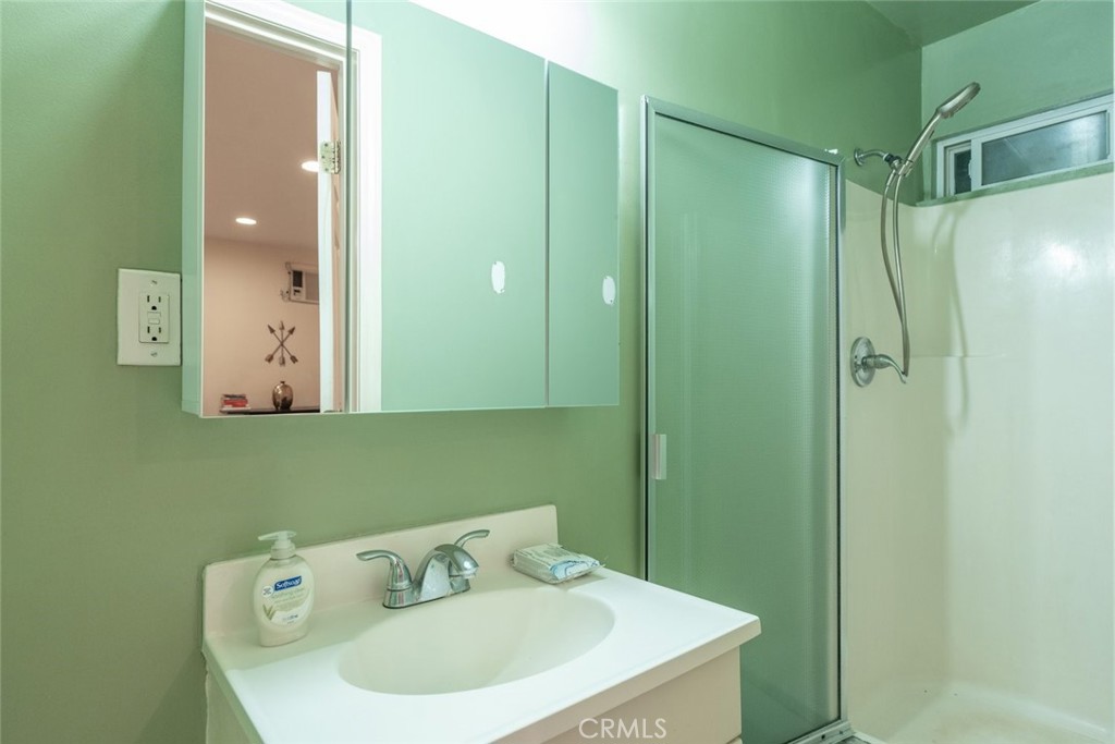 6954 Woodlake Avenue