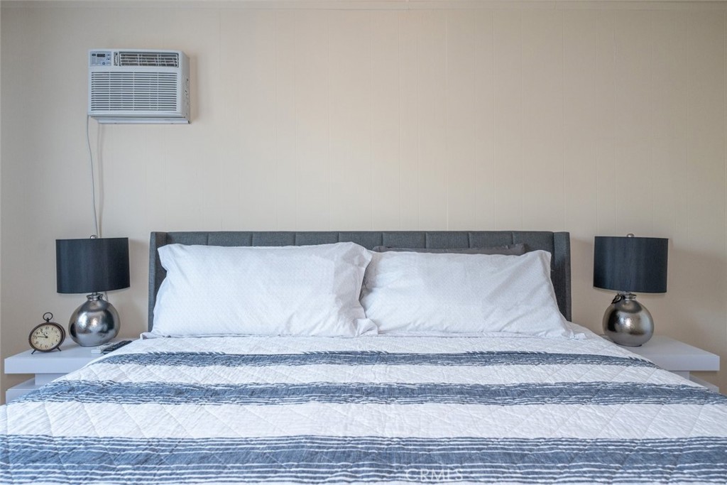 6954 Woodlake Avenue