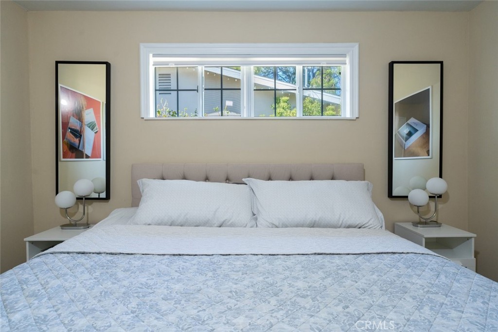 6954 Woodlake Avenue