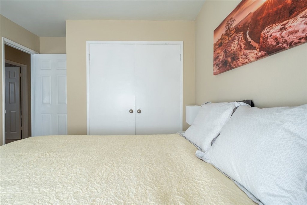 6954 Woodlake Avenue