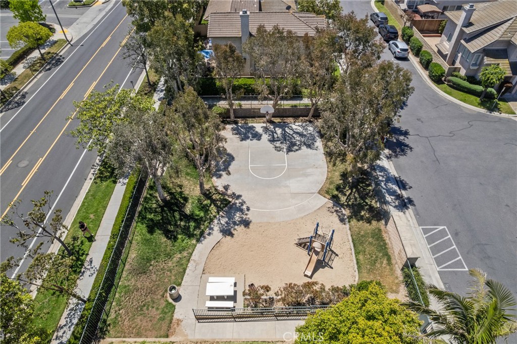 506 Calle Capistrano